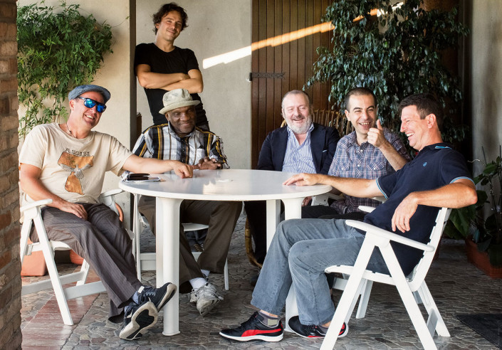 Joe Farnsworth, Marco Ferri, Harold Mabern, Claudio Piazzi "the Count", Valerio Pontrandolfo and John Webber (photo by Gaetano Chiodini)