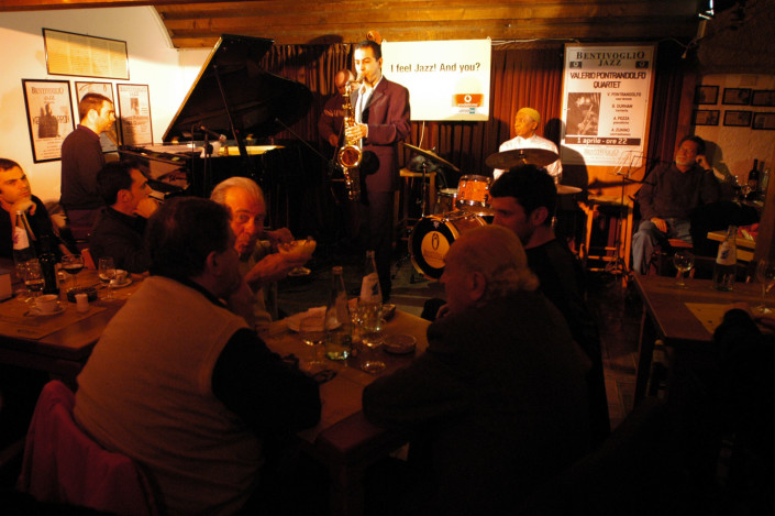 Valerio Pontrandolfo Quartet - Andrea Pozza, Aldo Zunino, Valerio Pontrandolfo and Bobby Durham - Today's Jazz at Cantina Bentivoglio - Bologna (Italy) April 1, 2004